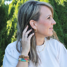 Load image into Gallery viewer, Modern geometric gold square hoop earrings