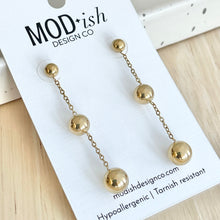 Load image into Gallery viewer, Modern satellite chain drop earrings are classic but bold. Made from stianless steel with 18k gold pvd plating, these beauties are waterproof and perfect for every day wear