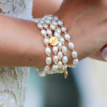 Load image into Gallery viewer, Florina Pearl Bracelet