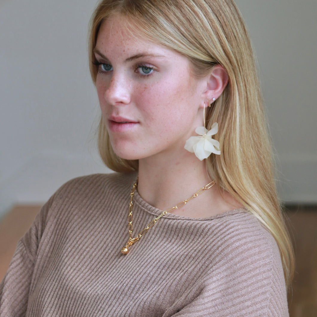 Petal Earrings - Ivory