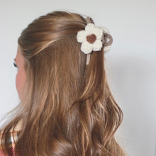 Load image into Gallery viewer, Crochet Flower Claw Clip
