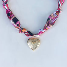 Load image into Gallery viewer, Scarf Necklace - Emma
