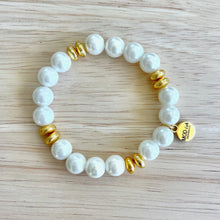 Load image into Gallery viewer, Pearl beaded stretch bracelet with gold accents

