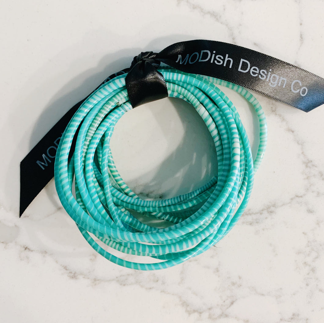 AQUA BEACH BANGLES
