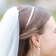 Load image into Gallery viewer, Moscow Pearl Headband
