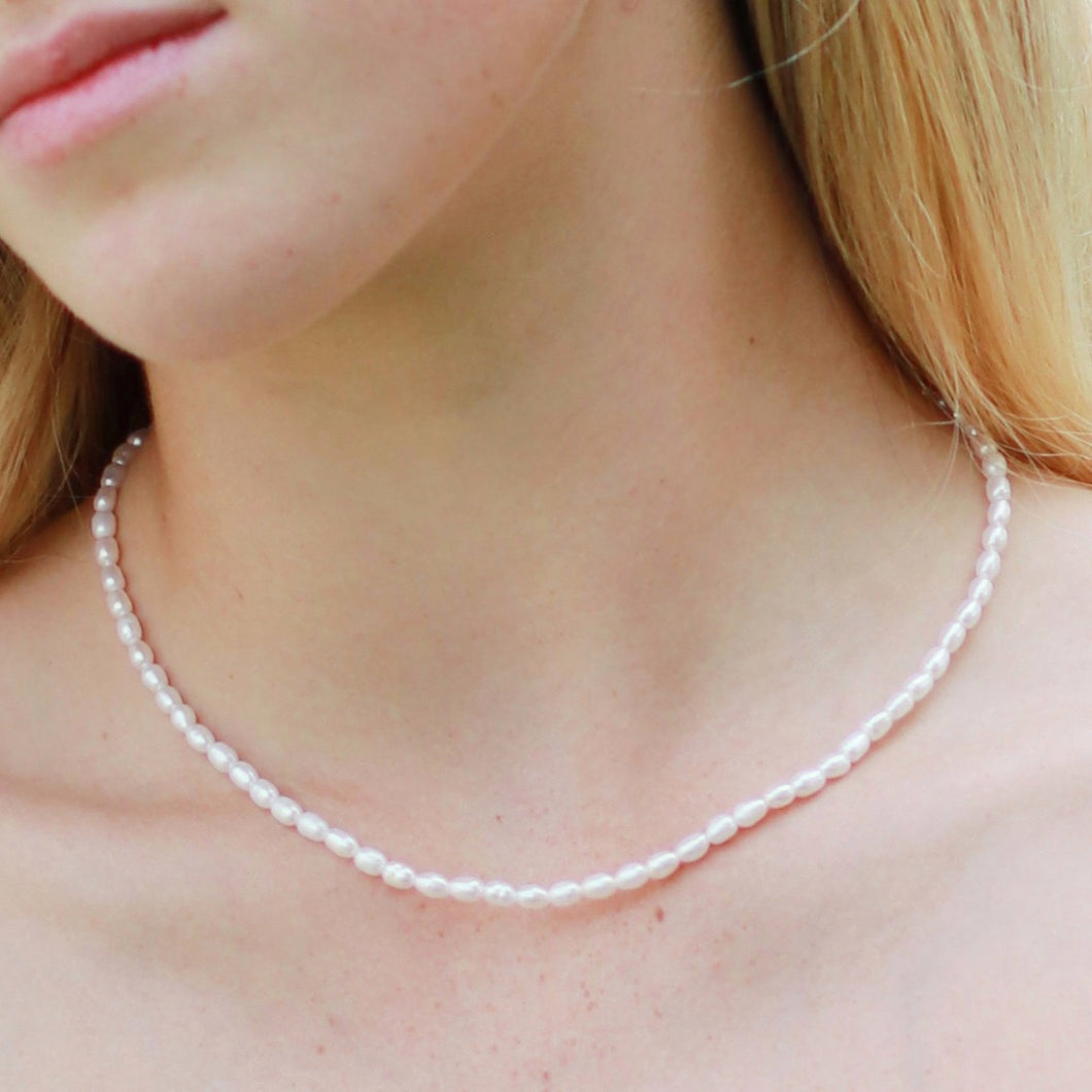 Maris Pearl Choker Necklace